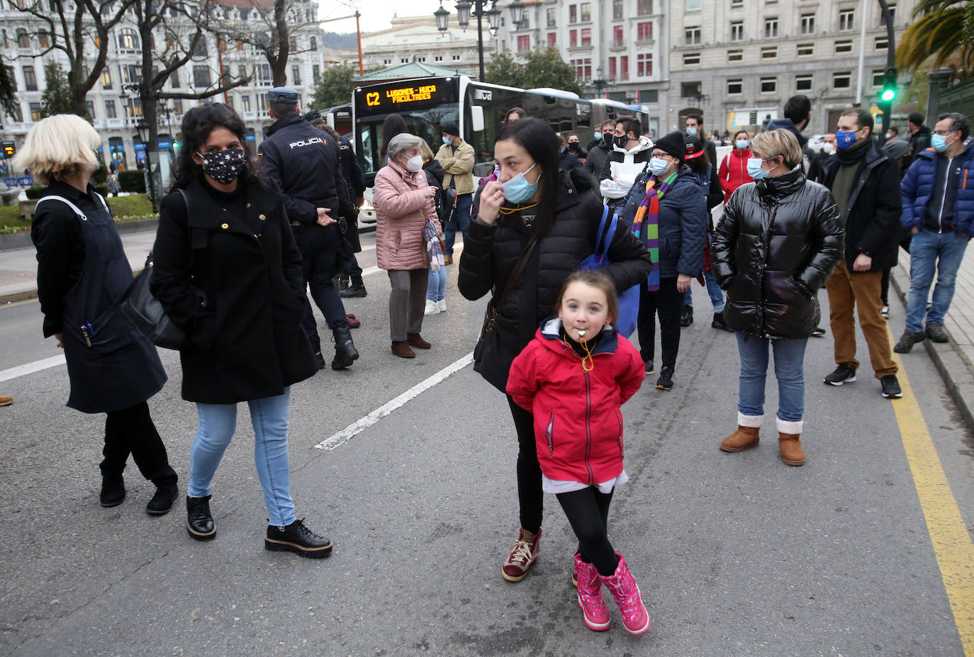 En Imágenes: Los Hosteleros De Asturias Claman Contra Las «medidas ...